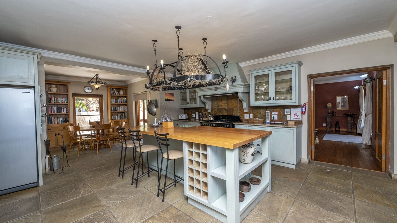 Photo of Kitchen in Mountainside