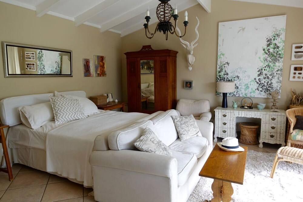 Photo of Bedroom in Scott Estate