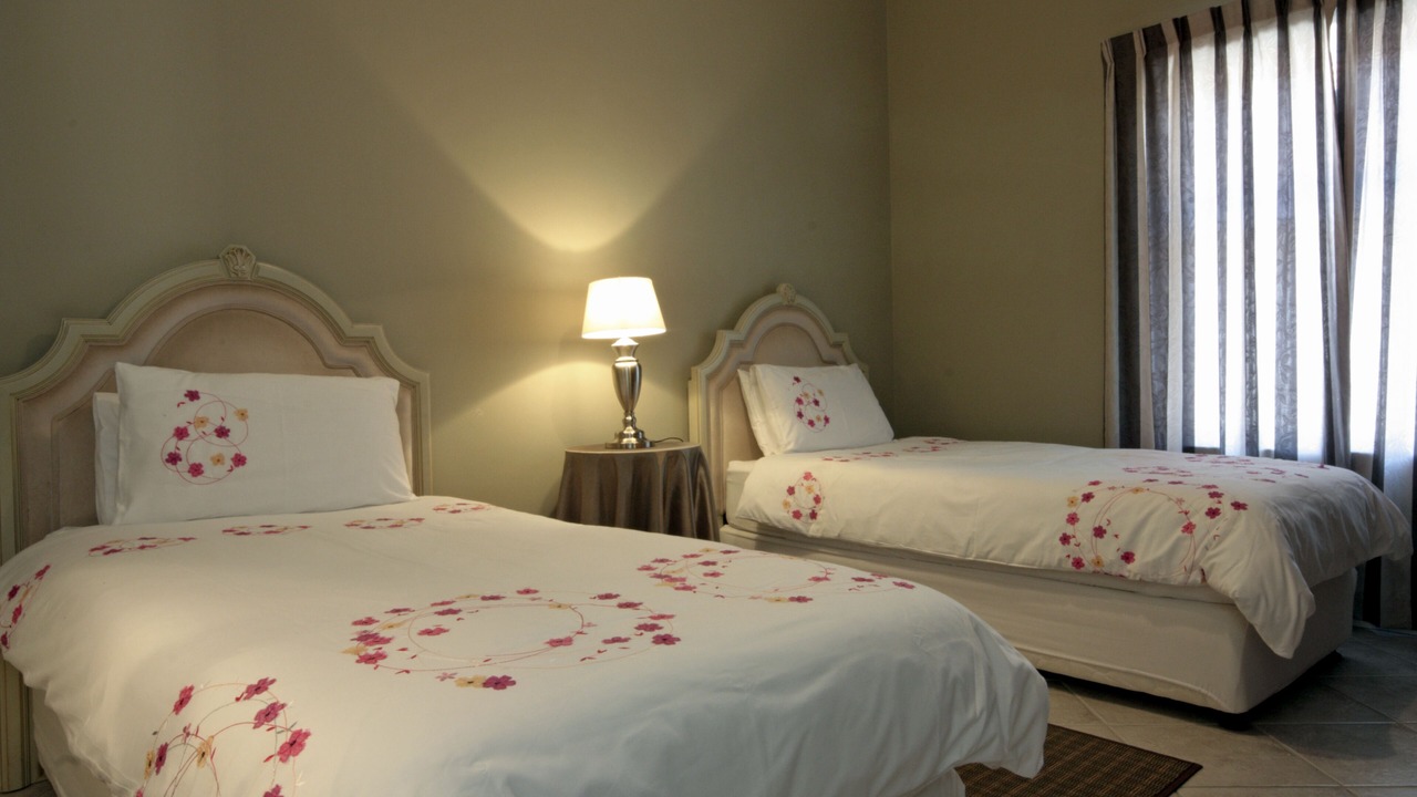 Photo of Bedroom in Somerset West