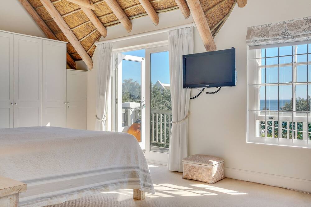 Photo of Bedroom in Kommetjie