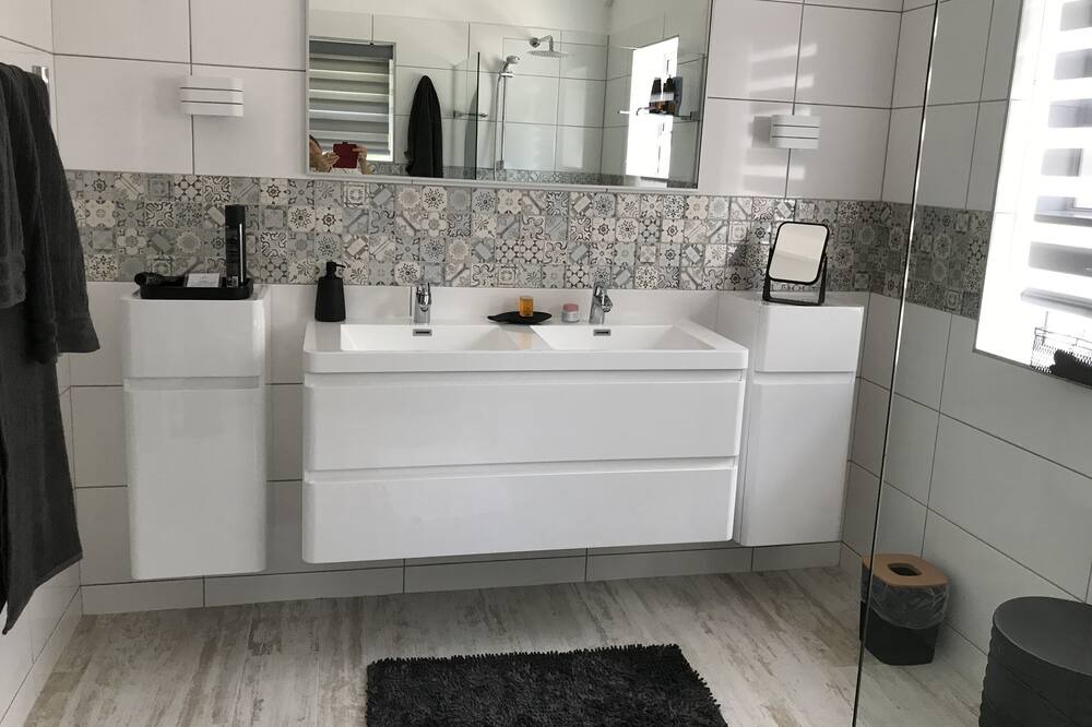 Photo of Bathroom in Hunter's Home