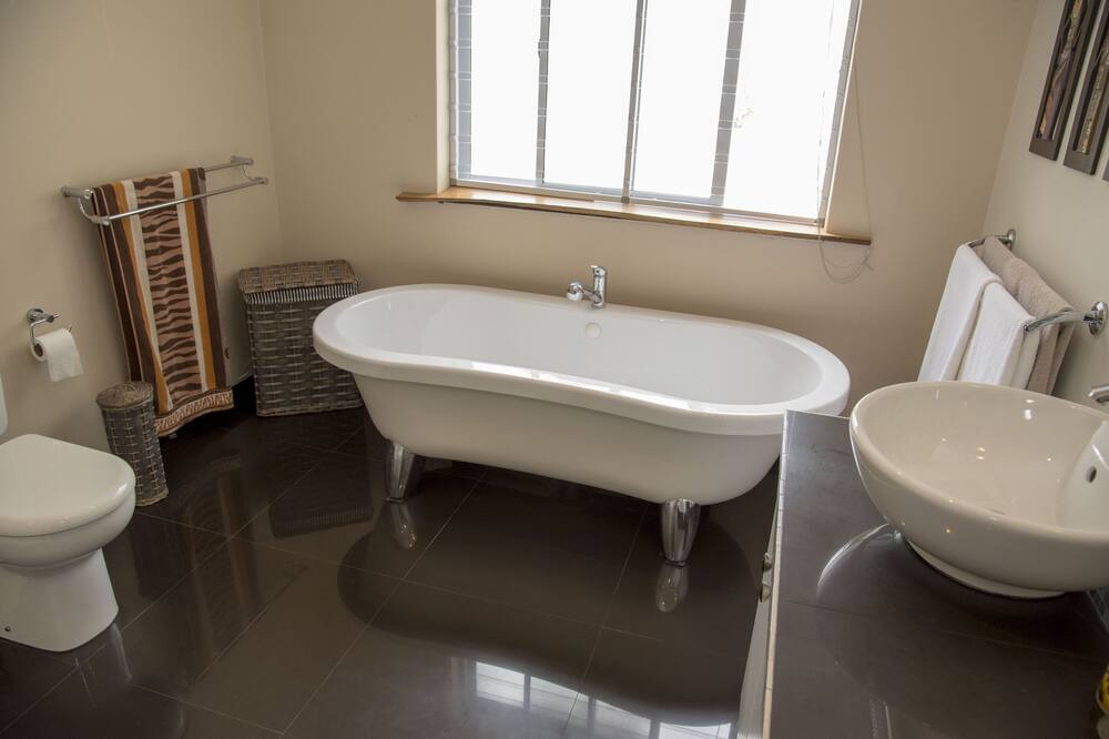 Photo of Bathroom in Hunter's Home