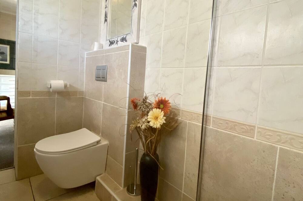 Photo of Bathroom in Eastcliff