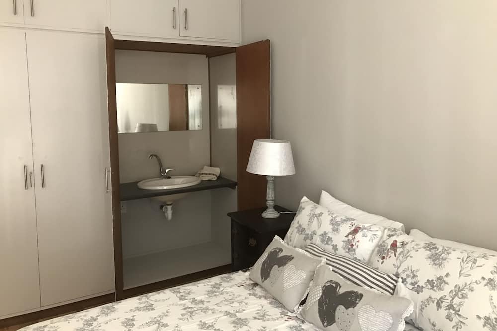 Photo of Bedroom in Eastcliff
