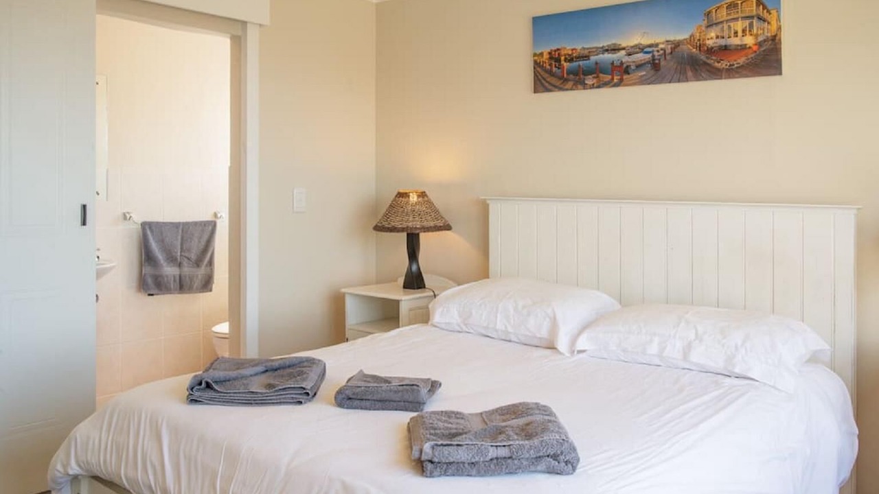 Photo of Bedroom in Muizenberg