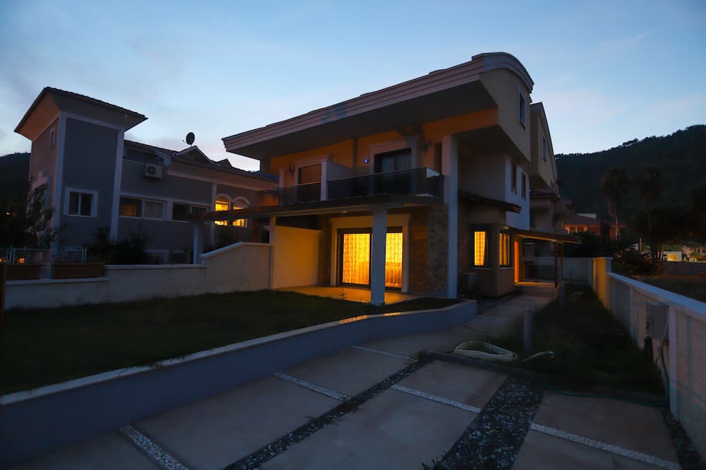 Photo of Outdoor in Icmeler