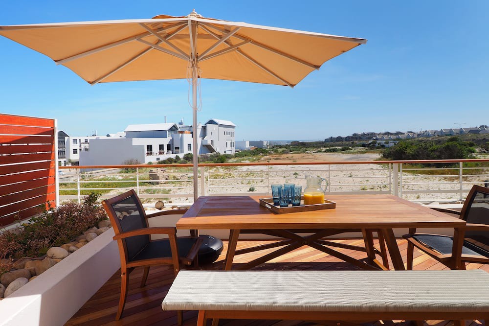 Photo of Patio Balcony in Big Bay