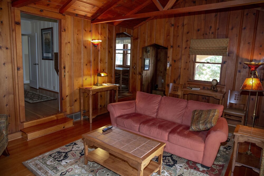 Photo of Livingroom in Sutter Creek