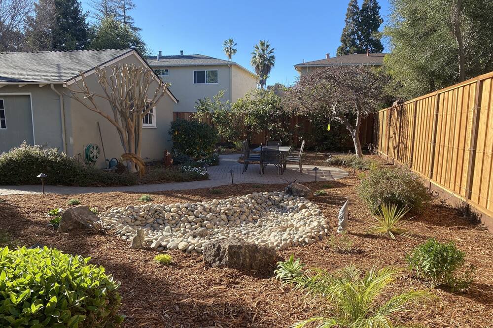 Photo of Outdoor in Shoreline West