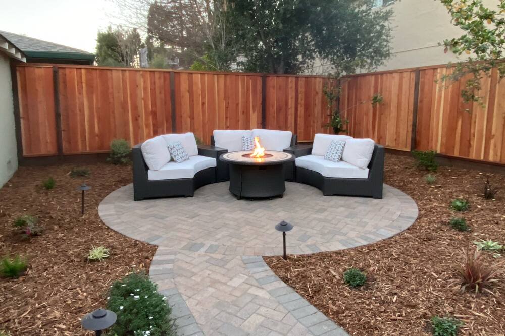 Photo of Patio Balcony in Shoreline West