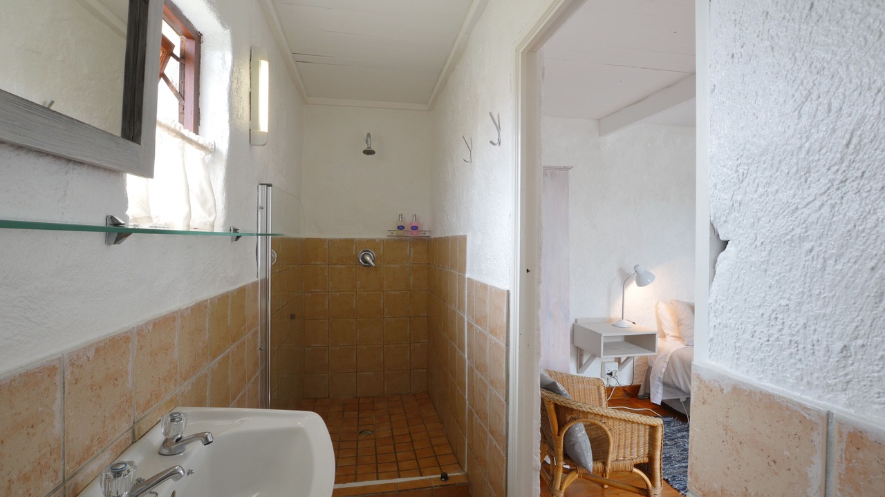 Photo of Bathroom in Yzerfontein