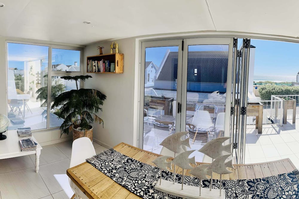 Photo of Livingroom in Stompneusbaai