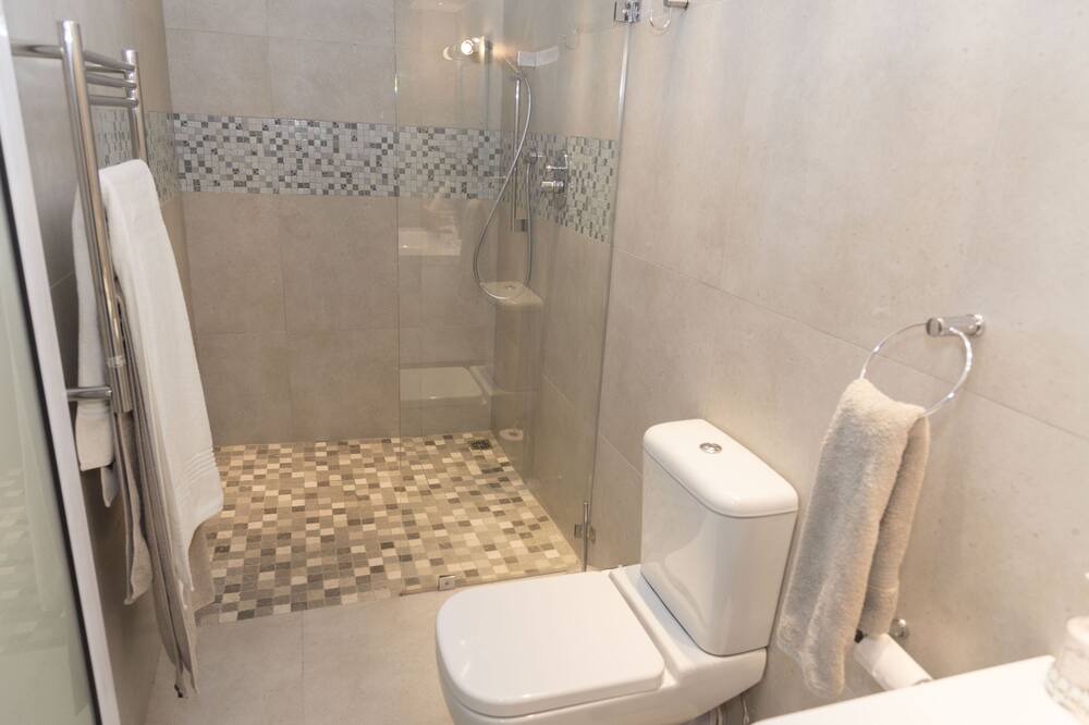 Photo of Bathroom in Hunter's Home