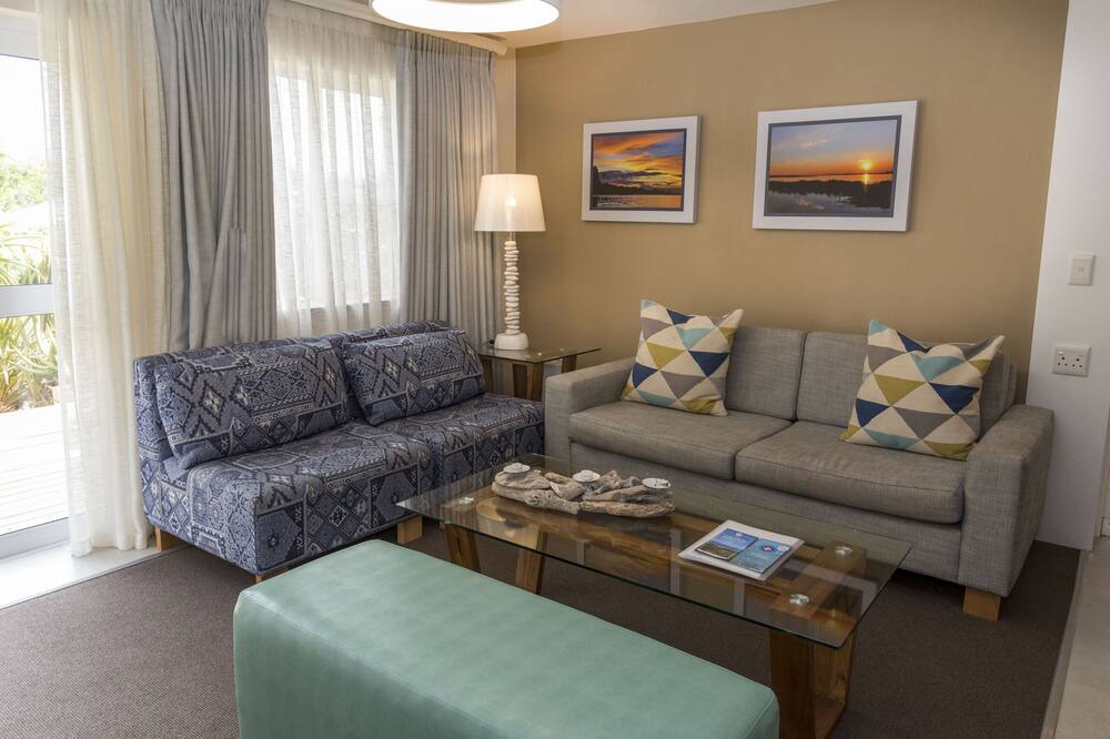 Photo of Livingroom in Hunter's Home