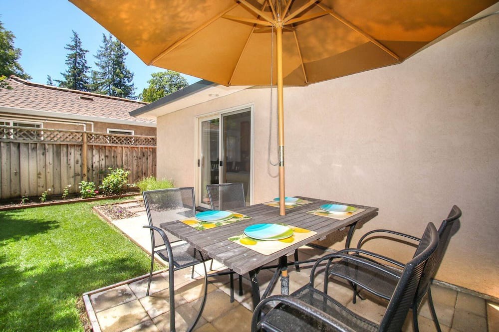 Photo of Patio Balcony in Edgewood Park