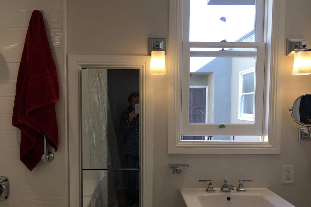 Photo of Others in Pacific Heights