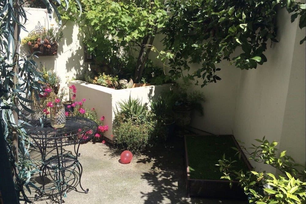Photo of Others in Lower Pacific Heights