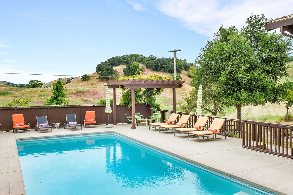 Photo of Outdoor in Petaluma