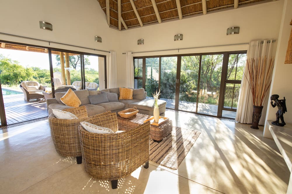 Photo of Livingroom in Hoedspruit