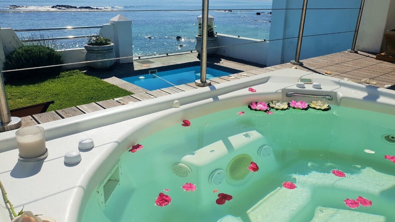 Photo of Outdoor in Gordons Bay Central