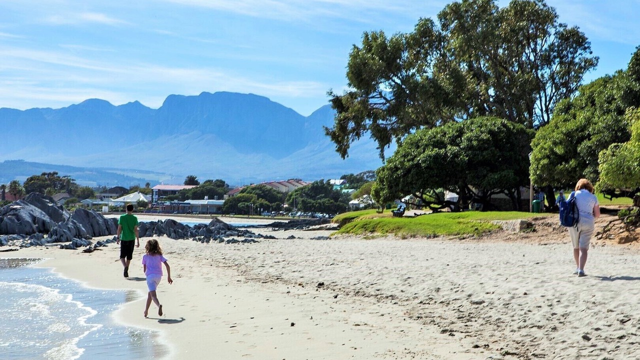 Photo of Others in Gordons Bay Central