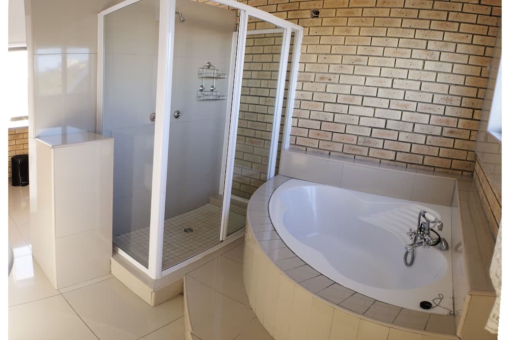 Photo of Bathroom in Seaview