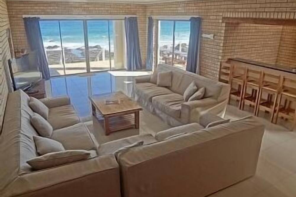 Photo of Livingroom in Seaview