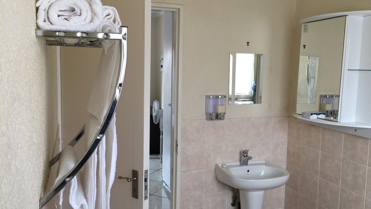 Photo of Bathroom in Greater Johannesburg Metropolitan Area
