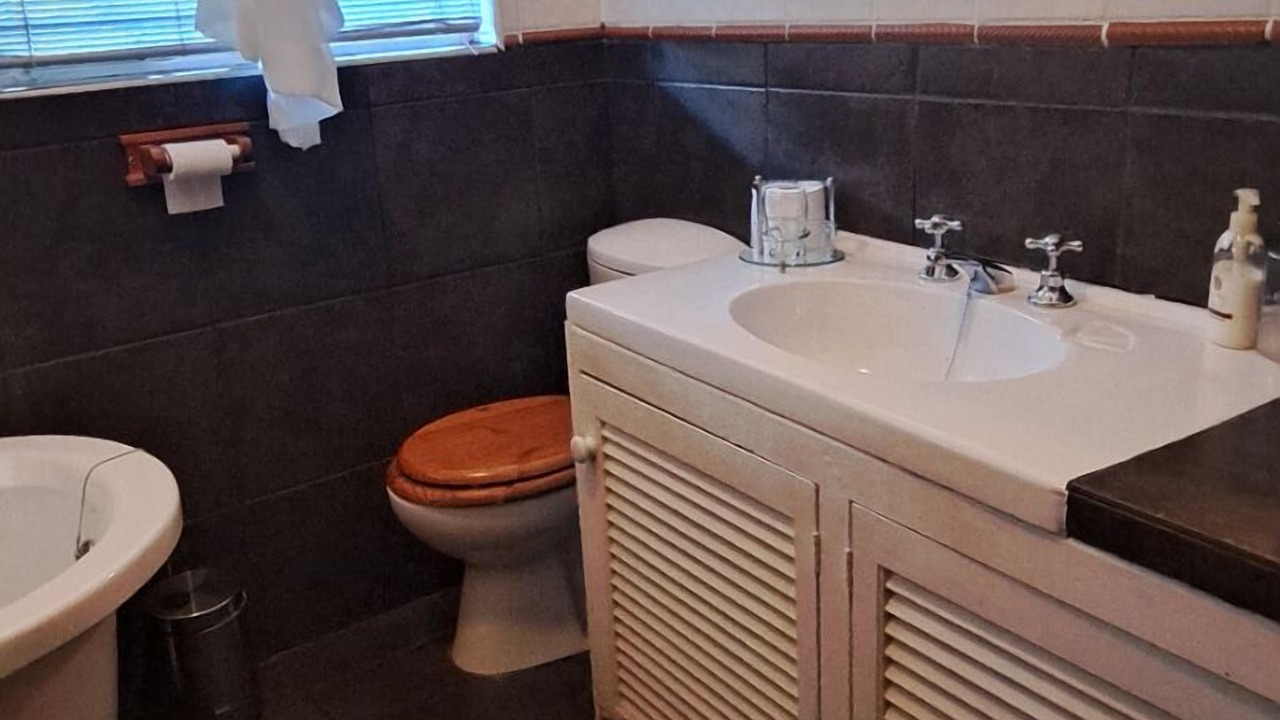 Photo of Bathroom in Bayswater