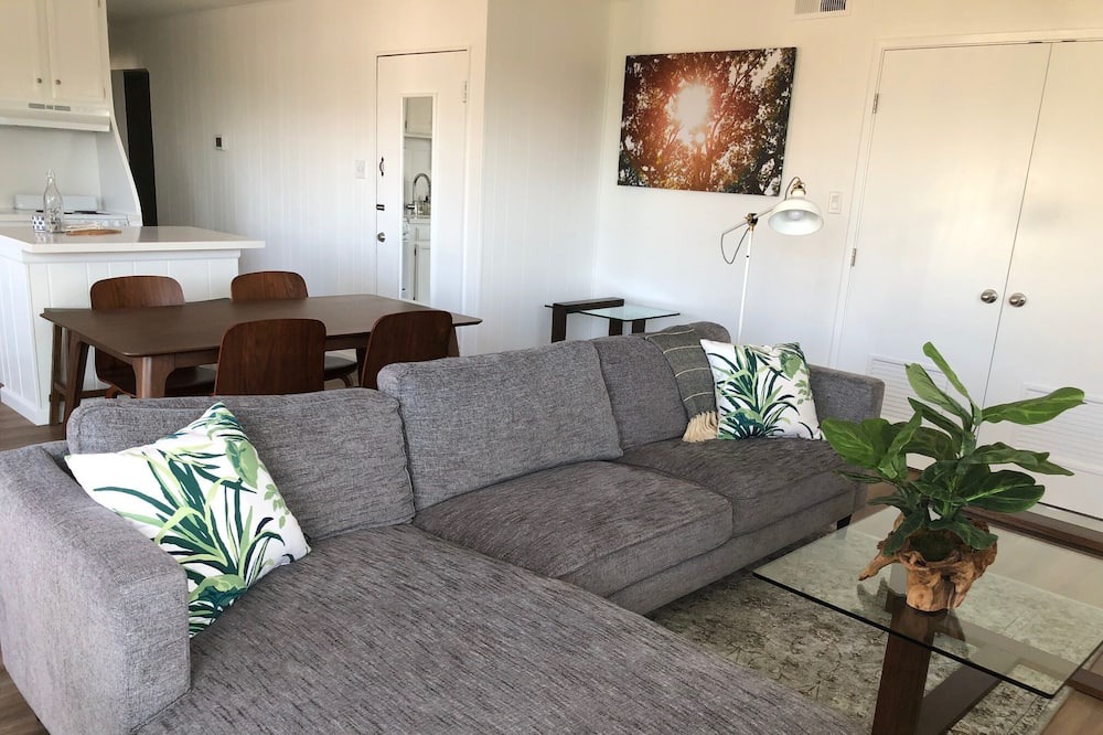 Photo of Livingroom in Sequoyah