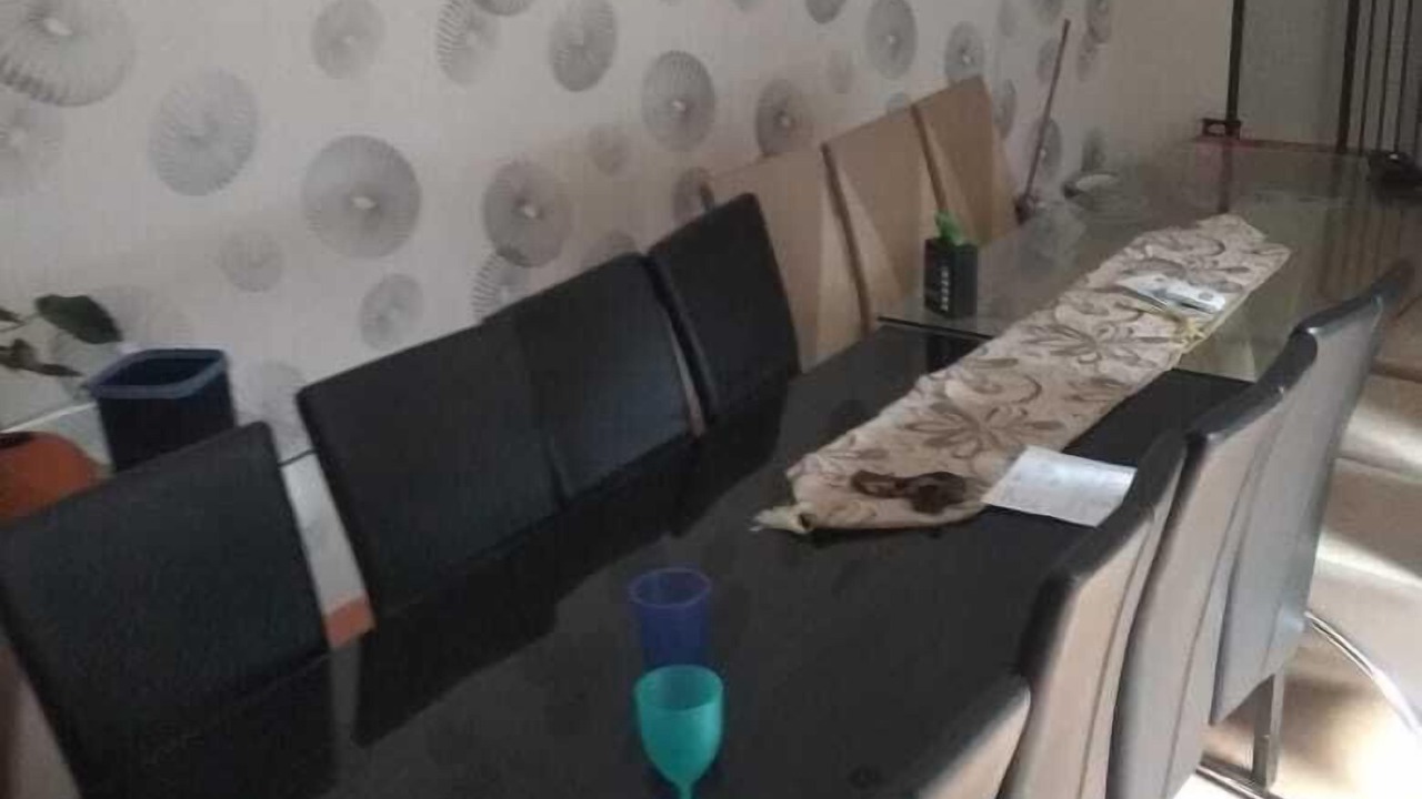 Photo of Livingroom in Kew
