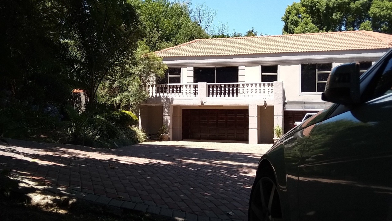Photo of Outdoor in Kew