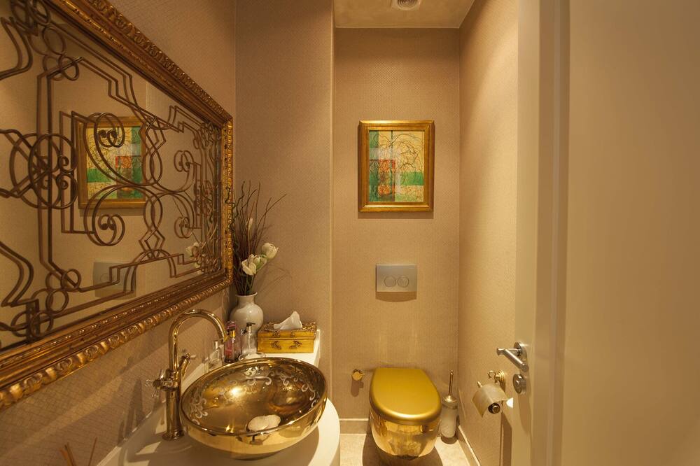 Photo of Bathroom in Torba