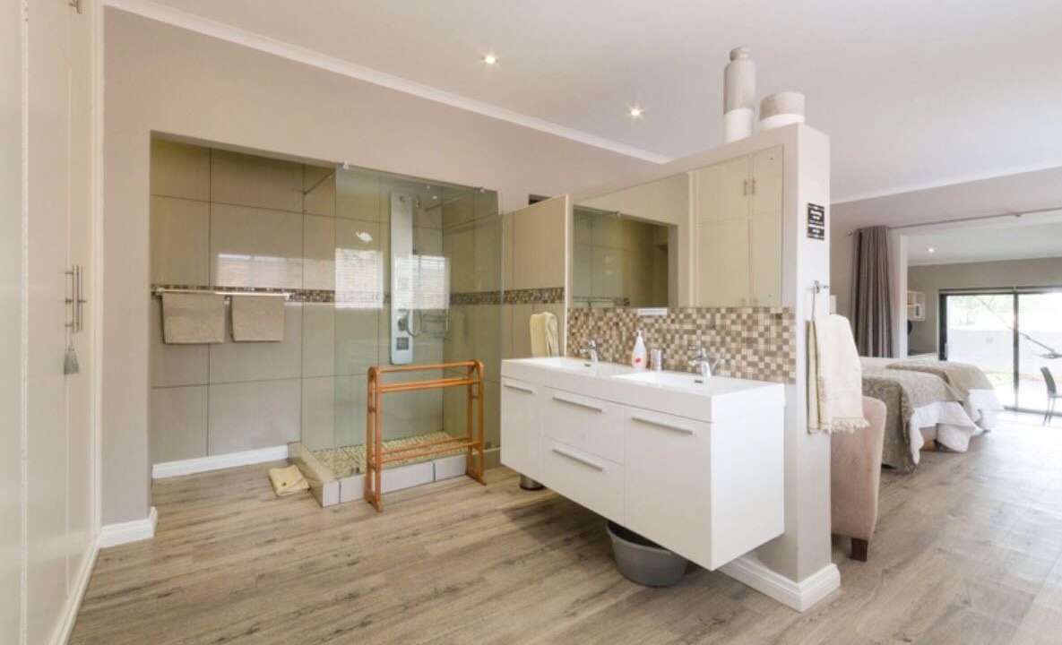 Photo of Bathroom in Queenswood