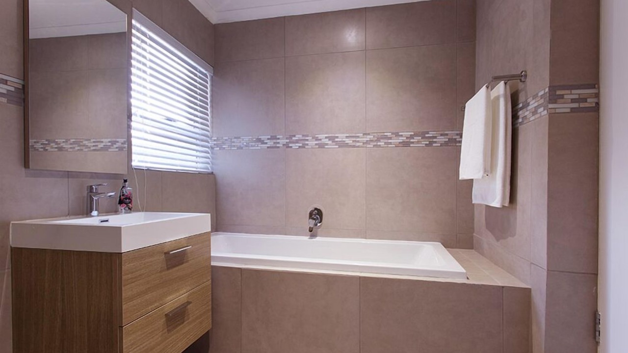 Photo of Bedroom in Waterkloof Glen