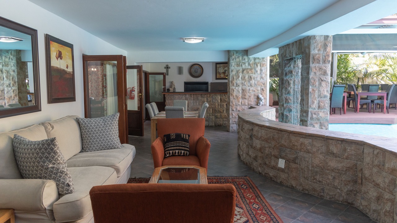 Photo of Patio Balcony in Baileys Muckleneuk