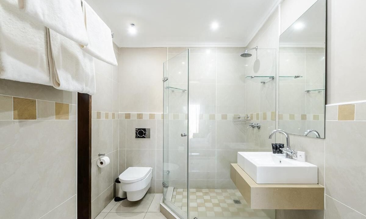 Photo of Bathroom in Margate Beach