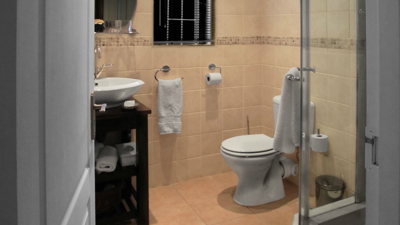 Photo of Bathroom in Greater Johannesburg Metropolitan Area