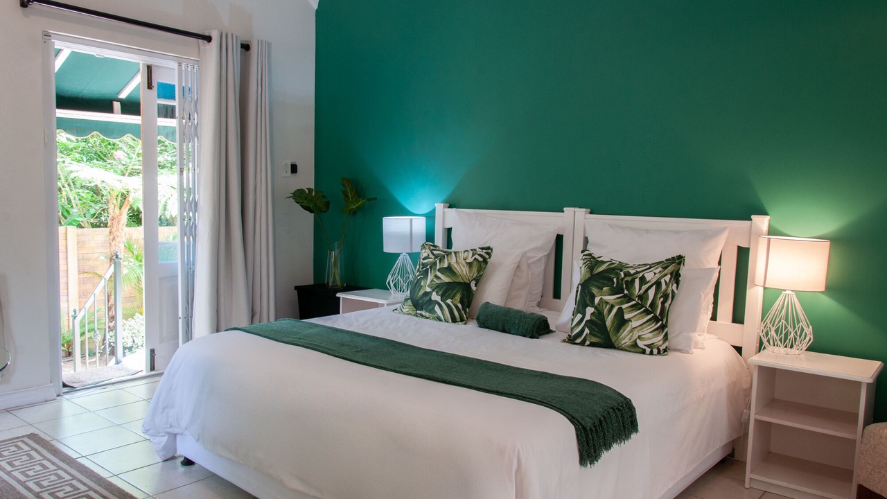 Photo of Bedroom in Lakeside