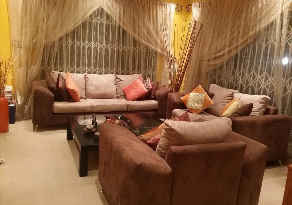 Photo of Livingroom in Greater Johannesburg Metropolitan Area