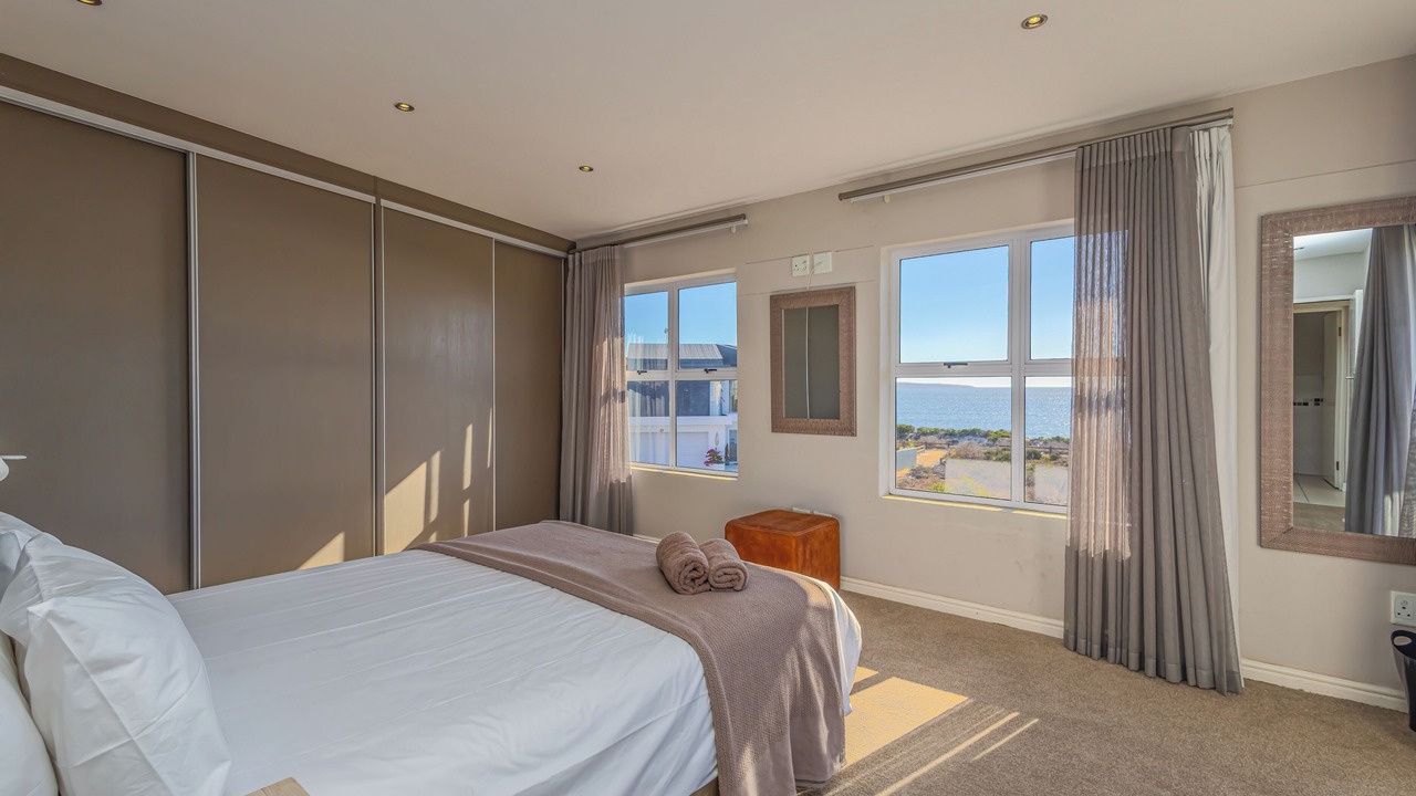Photo of Bedroom in Calypso Beach