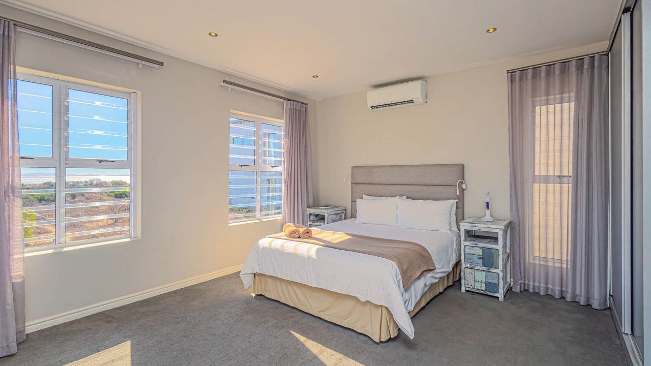 Photo of Bedroom in Calypso Beach