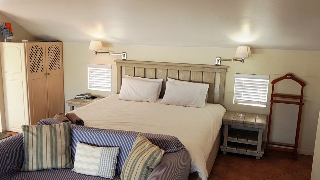 Photo of Bedroom in Paradise Beach