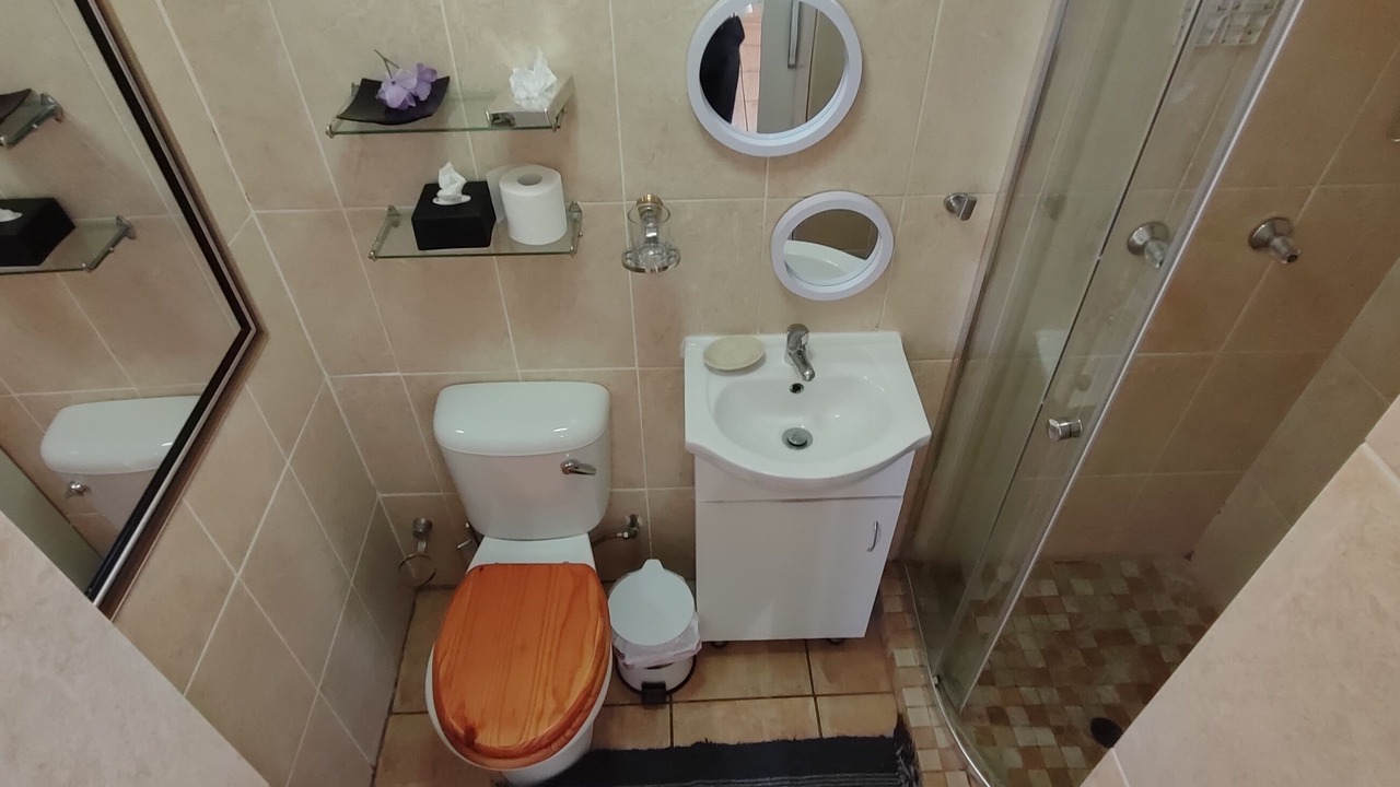 Photo of Bathroom in Brandwag