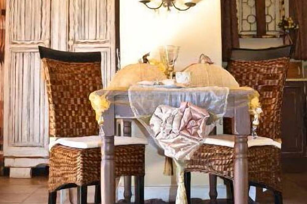 Photo of Livingroom in Lydenburg