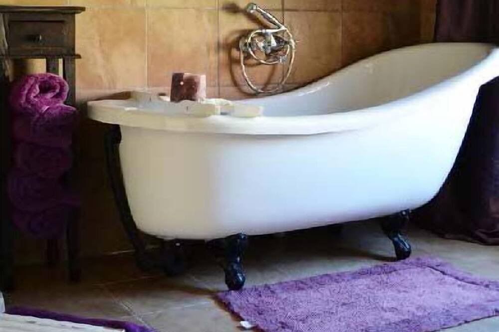 Photo of Bathroom in Lydenburg