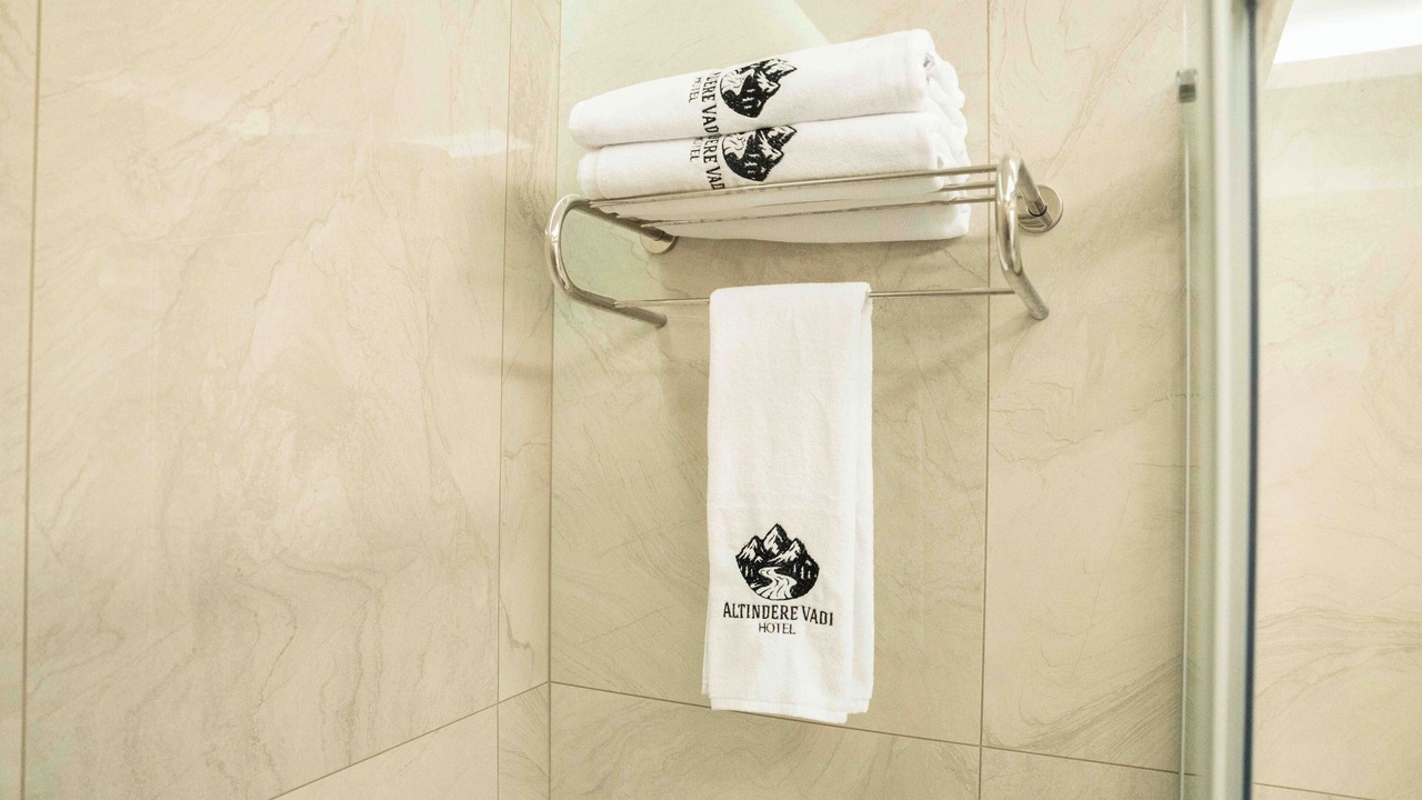 Photo of Bathroom in Altndere