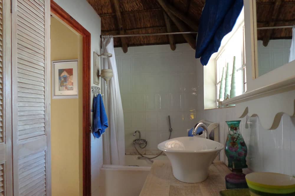 Photo of Bathroom in Muckleneuk