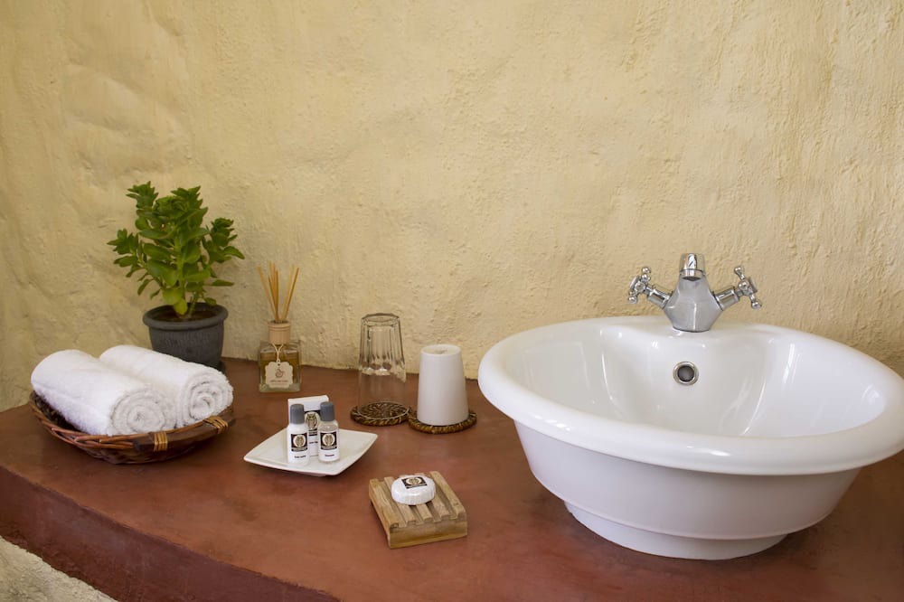 Photo of Bathroom in Greater Johannesburg Metropolitan Area
