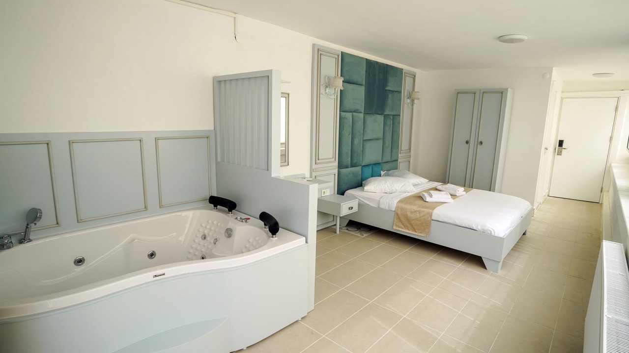 Photo of Bedroom in Adalar